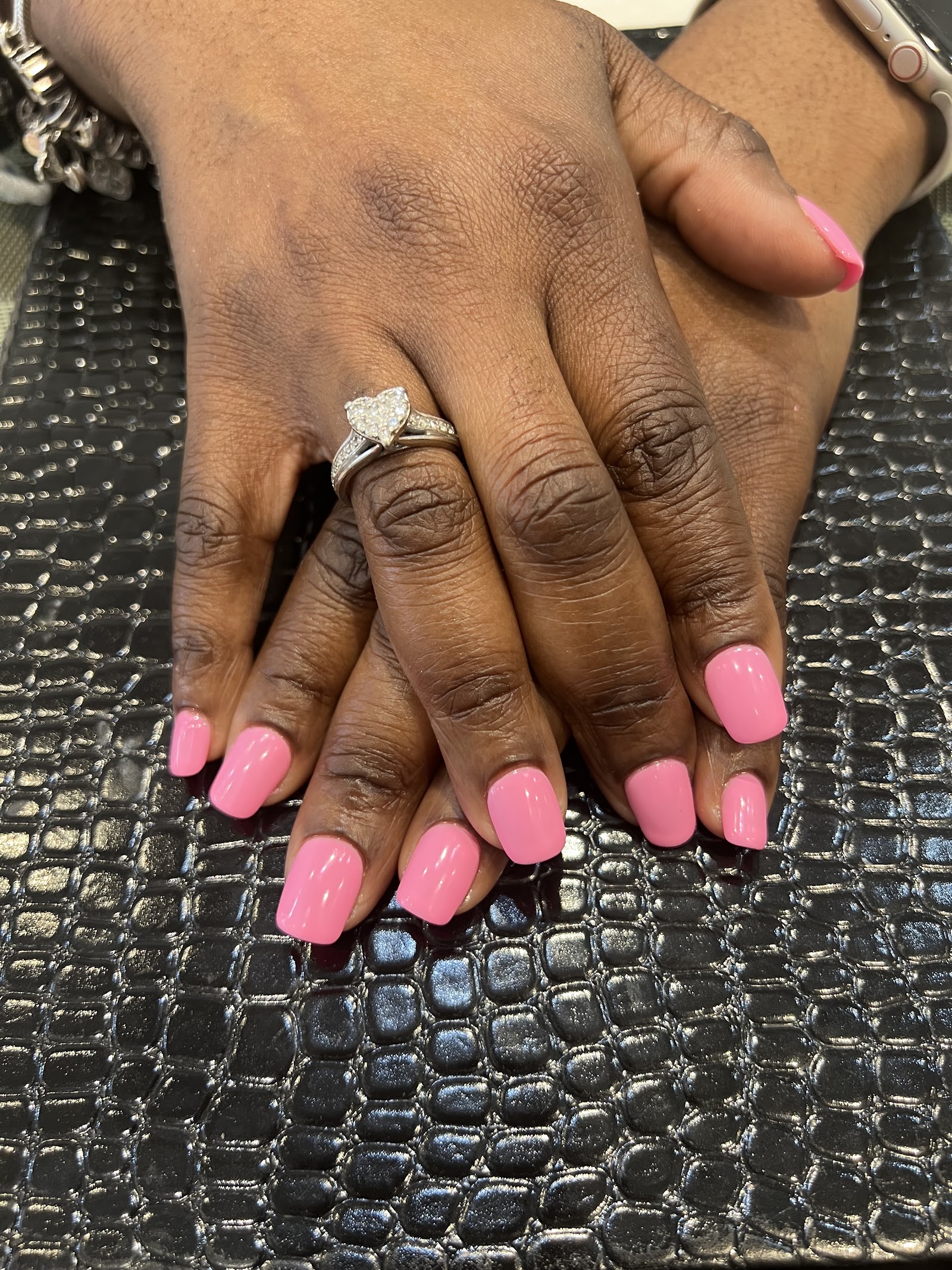 Blondis Nail & Spa nail work in New York, New York