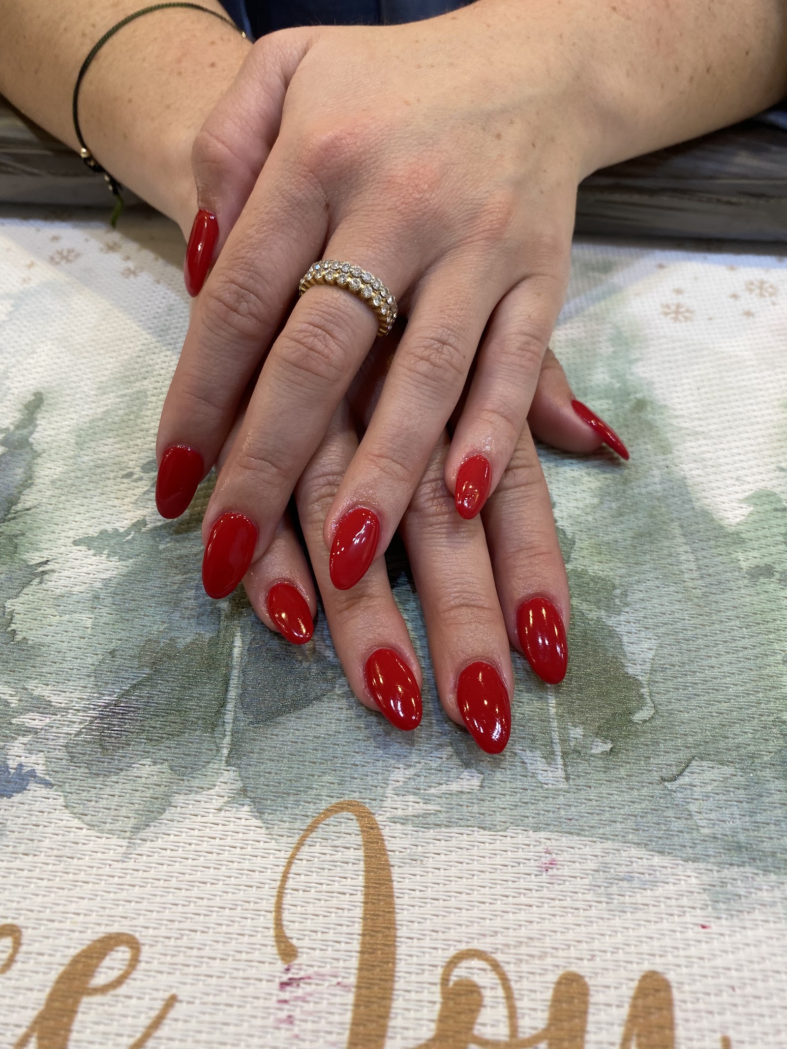 Blondis Nail & Spa nail photo 1