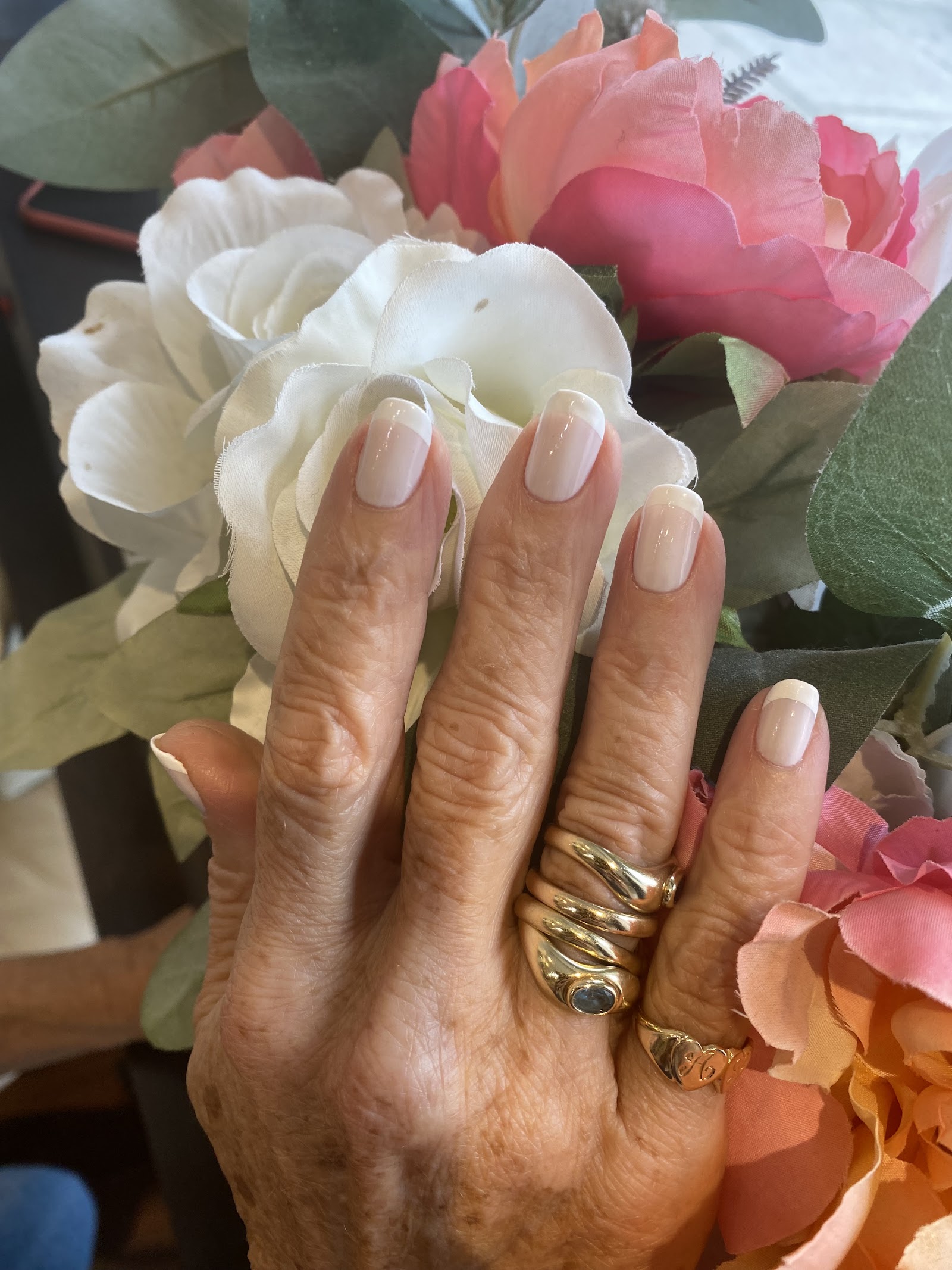 Blondis Nail & Spa nail photo 2